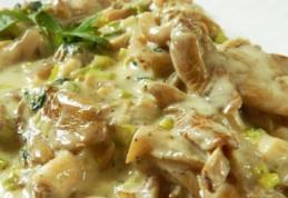 Pleurotus cu sos de vin alb