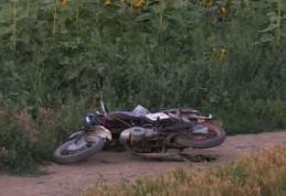 Un tânăr pe motocicletă, fără permis, prins de poliție după o urmărire în trafic