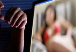Un bărbat de 40 de ani din Dorohoi a convins o minoră să producă filmări și fotografii dezbrăcată, apoi a șantajat-o