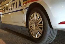 Băut și fără permis a fost prins conducând o mașină furată