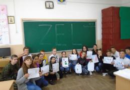 Elevii comunei Cristinești cu ZEL educațional - FOTO