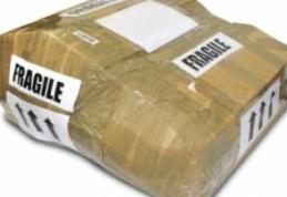 Ţeapă la cumpărăturile pe internet: a comandat un telefon mobil, a primit o piatră