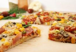 Pizza cu blat de conopidă