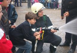 Scoala nr.5: I-am cunoscut pe eroii de lângă noi