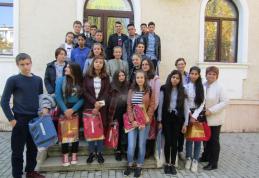 „Am să-mi convig părinții și fratele să se lase de fumat și de băut!” acesta este mesajul unui adolescent - FOTO