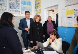 Prefectul Dan Şlincu şi-a exercitat dreptul de vot - FOTO