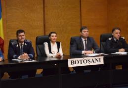 Videoconferinţă cu şeful MAI pe tema alegerilor, la Prefectură - FOTO