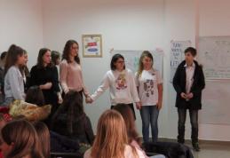 Problema încălzirii globale dezbătută de elevii Liceului „Regina Maria” - FOTO