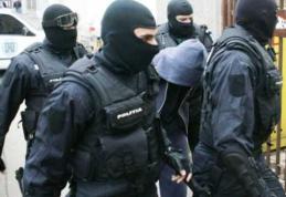 Grup infracțional organizat, specializat în trafic de migranţi, destructurat de poliţiştii de frontieră botoşăneni