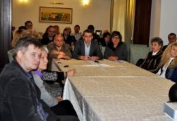 PES activists Botoșani: Dezbatere despre anegerile locale din 2012