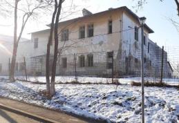 Bloc cu 16 apartamente construit în cartierul Victoria din Dorohoi. Clădirea fostei Secții de Dermatologie va fi demolată!
