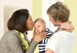 Veşti EXCELENTE! Părinţii vor primi bani pentru angajarea unei bone, iar bunicii vor avea indemnizaţii pentru creşterea nepoţilor