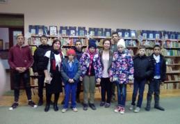 Elevii Școlii Profesionale Speciale „Ion Pillat” Dorohoi în prag de sărbători la Biblioteca Municipală Dorohoi - FOTO