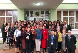 Vârsta de aur a Şcolii Gimnaziale „Spiru Haret” Dorohoi - FOTO