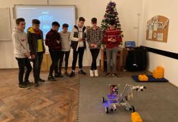 Colegiul Național „Grigore Ghica” Dorohoi: O primă victorie a Clubului de Robotică Dragonfly - FOTO