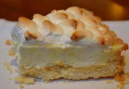 Prăjitură cu lămâie și bezea