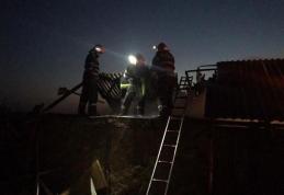 Bătrână rămasă fără acoperiș deasupra capului în noaptea de Ajun