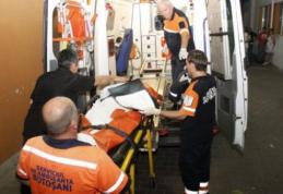 Tentativă de omor în Botoșani, în noaptea de Crăciun! Tânăr de 30 de ani înjunghiat în gât