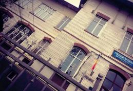 SUCCES!.....  la GHICA!