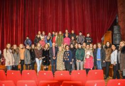 Seară de spectacol pentru mai mulți copii din județ - FOTO