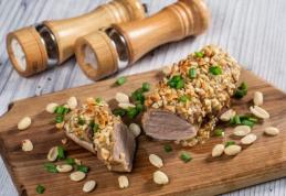 Mușchiuleț de porc în crustă de arahide