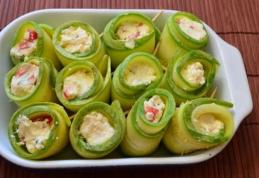 Rulouri de dovlecei cu caș la cuptor