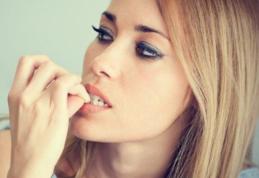 Câteva ticuri și efectele lor nocive asupra sănătății