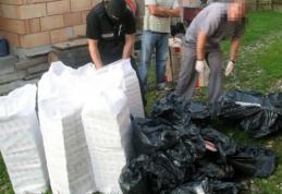 Șapte colete cu ţigări găsite într-o locuinţă părăsită