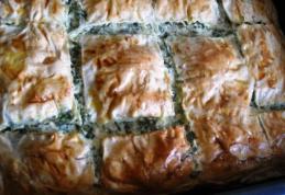 Plăcintă cu brânză și spanac