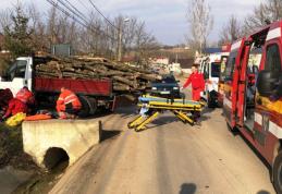 Doi copii care se plimbau cu o trotinetă călcați de o autoutilitară