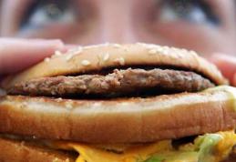 De ce nu este bine să consumăm alimente fast food și efectele acestora pe termen lung