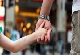 ATENȚIE! toți angajatorii sunt obligați să dea liber părinților în caz de închidere a școlilor! Aceștia vor fi plătiți cu maximum 75% din salariul med