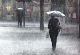 Meteorologii atenționează! Două zile cu vânt, răcire accentuată și precipitații mixte