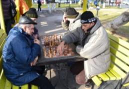 Coronavirus: Ce trebuie să faci dacă ai peste 60 de ani