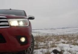 Tânăr din Dersca, cercetat după ce a produs un accident, a condus în stare de ebrietate și a prezentat un permis fals