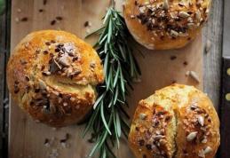 Pâine de casă fără drojdie și frământare