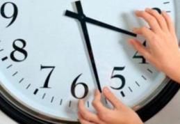 România trece la ora de vară. Ceasurile se dau înainte cu o oră