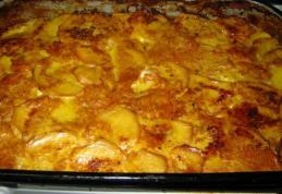 Musaca de cartofi, cu carne de pui   