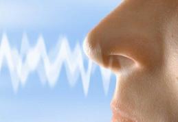 Două simptome atipice care apar imediat după infectarea cu coronavirus