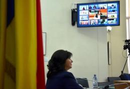 Ministerul Educației va reglementa prin lege școala online