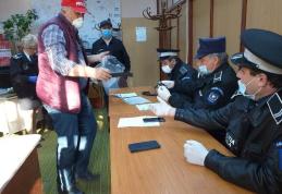 Polițiștii din Dorohoi au primit viziere de protecție de la Sindicatul „Pro Lex” - FOTO