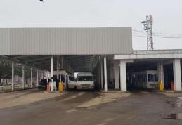 Doi bărbaţi depistaţi în timp ce încercau să evite controlul de frontieră pentru a nu intra în izolare la domiciliu