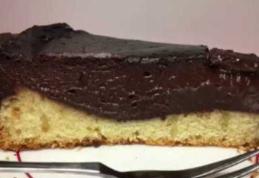 Pască cu ciocolată și aluat de pandișpan