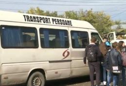 Deputat Mihaela HUNCĂ: Elevii navetiști din clasele terminale sunt ignorați de ministrul Educației