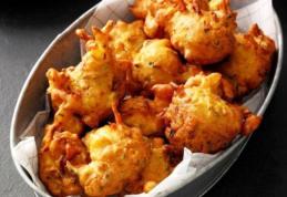 Gogoşi pufoase cu dovlecei şi brânză