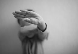 Clipe de groază pentru un minor de 14 ani. Acesta a fost sechestrat și bătut de doi adulți