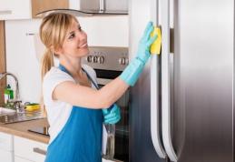 Câteva situații în care detergentul de haine poate fi folosit și în bucătărie