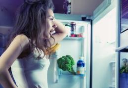 Cât rău îți faci dacă mănânci seara târziu