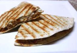 Sandwich cu crispy strips