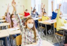 Părinții răsuflă ușurați! Copiii nu vor mai avea nevoie de declarație pe propria răspundere în noul an școlar